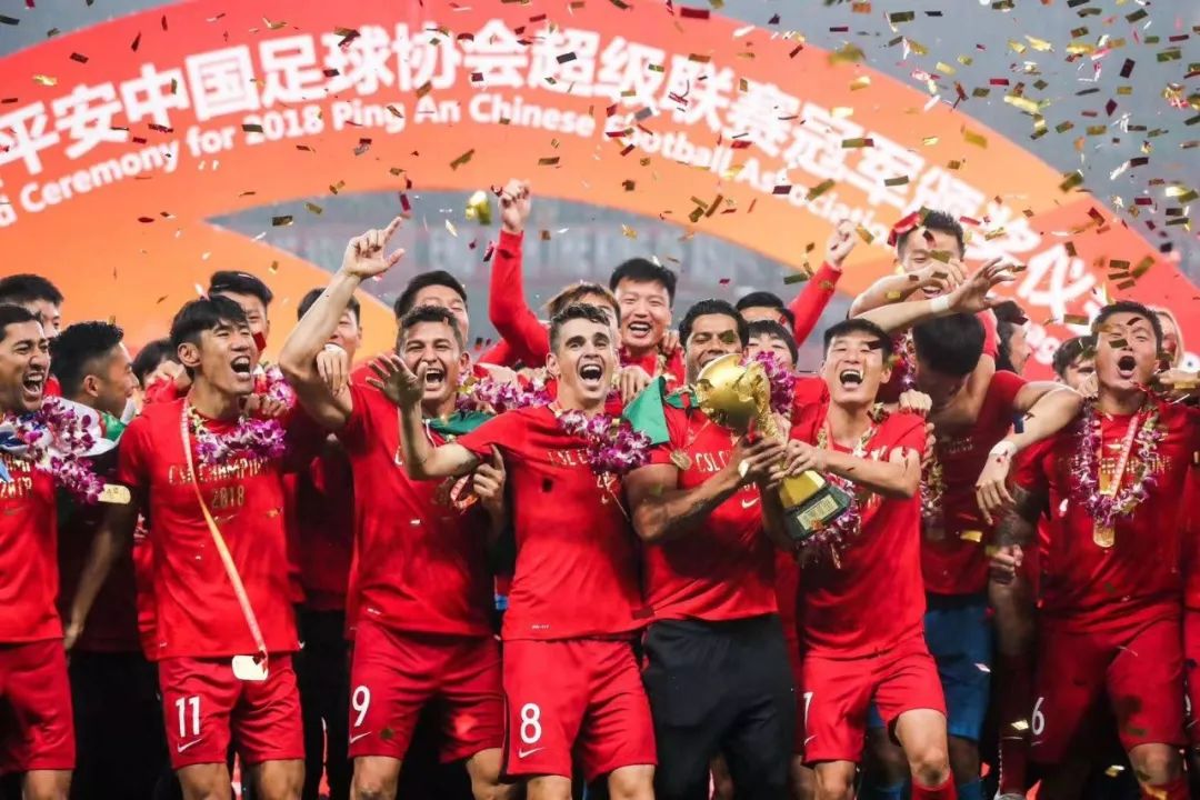 教练在第