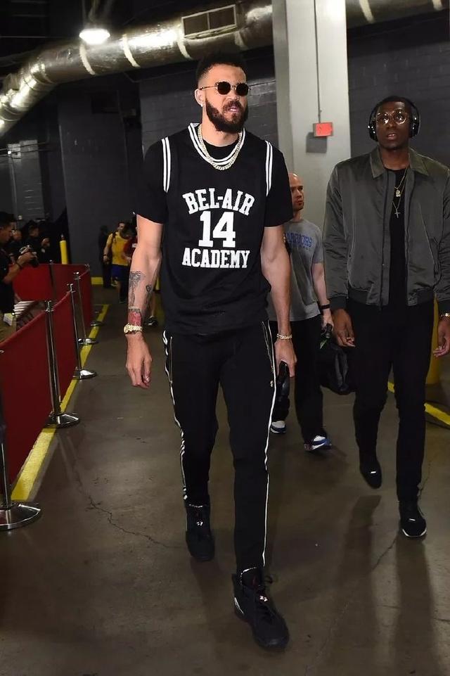 沃勒尔：阿德耶米确实犯了错误，但我们首先要给予他一些支持