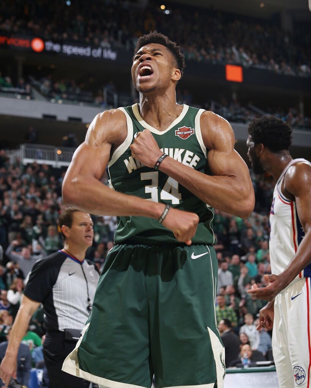 迪马：斯卡尔维尼右内收肌拉伤，将继续因伤缺阵