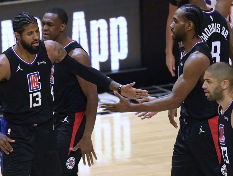 2025年欧洲羽球混合团体赛｜ 上届冠亚军皆取2连胜 丹法锁定4强权