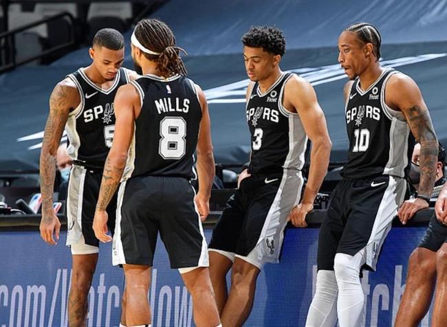 斯潘塞赛季新高＆追平生涯最高分，勇士6人得分上双不敌雷霆