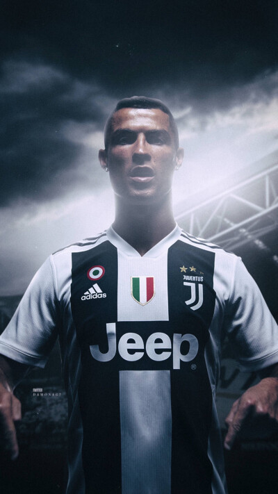 梅西再创纪录引全场欢呼