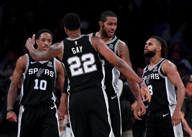 六人得分上双 福建击败吉林