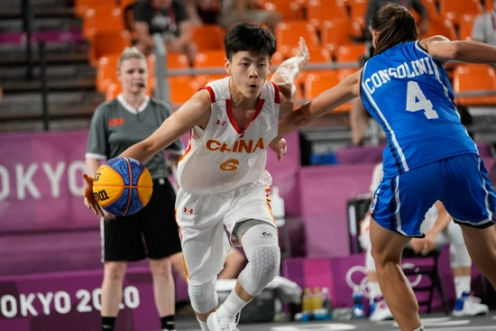 意甲：米兰客场2-1战胜罗马