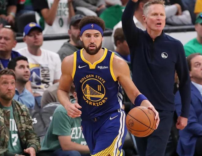 密尔沃基酿酒人队耶利奇在 2020 缩水赛季表现出现断崖式下跌