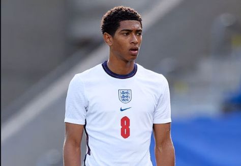 意杯前瞻：那不勒斯三连胜状态回升，卡利亚里20年不进8强