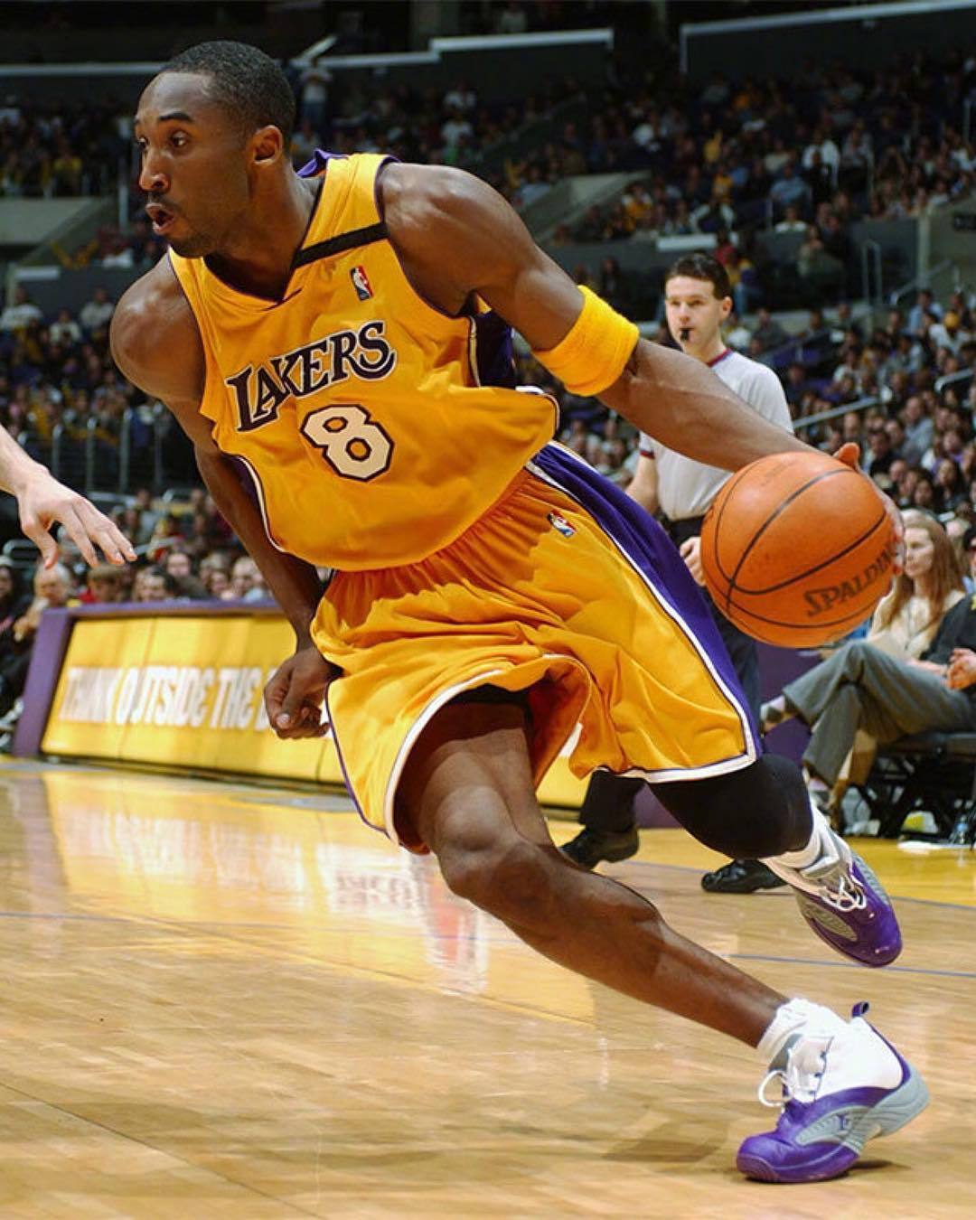 米格尔·卡布瑞拉在 2023 年底正式引退，他在底特律主场最后一次打击时流下热泪