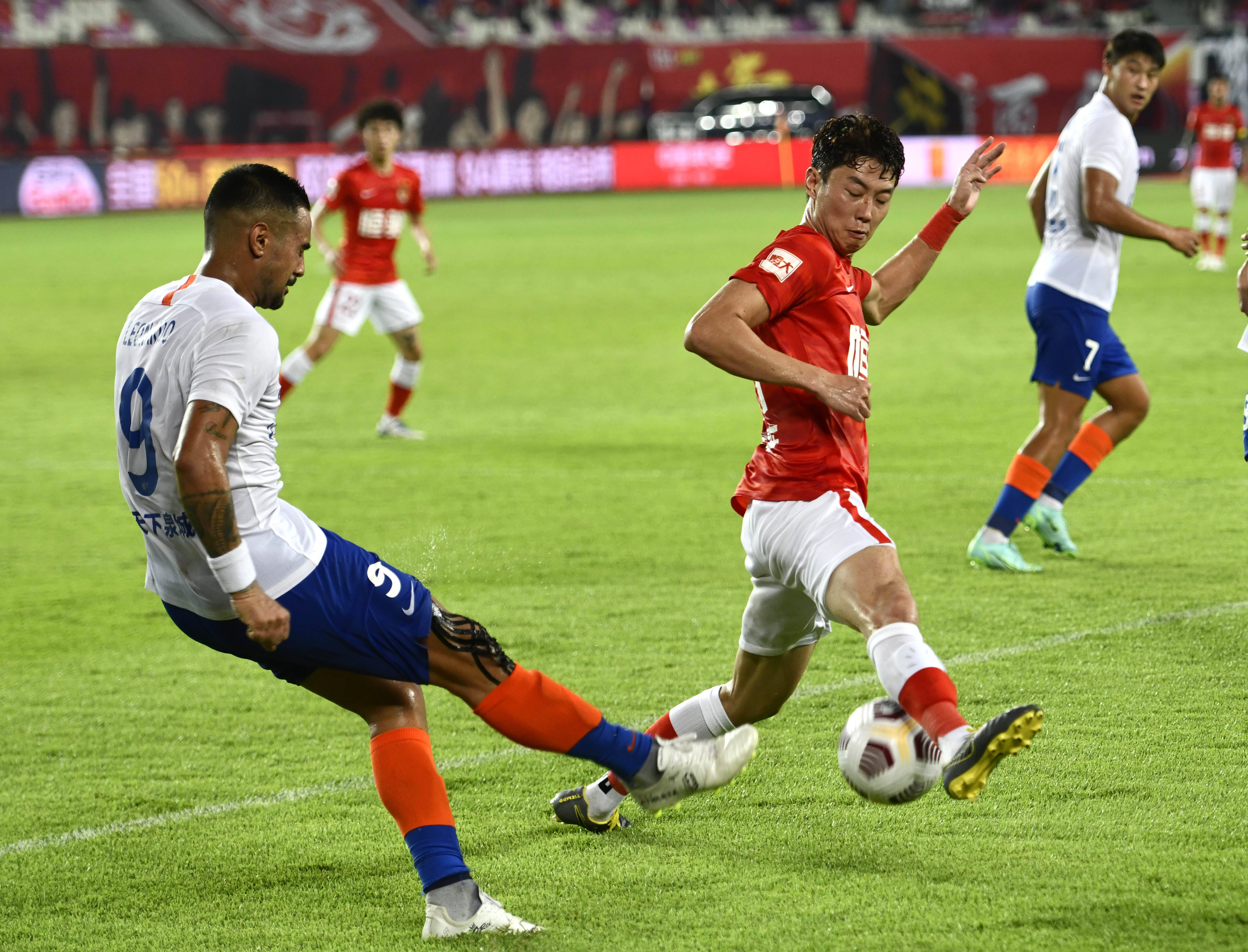 奥尔良羽球大师赛｜2局挫斯里坎 李梓嘉闯入8强