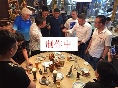 费城费城人队强打哈珀在 2023 年伤愈复出首战即击出安打，展现出惊人的恢复意志